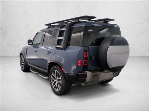 Used 2022 Land Rover Defender 110 X-Dynamic SE image 8