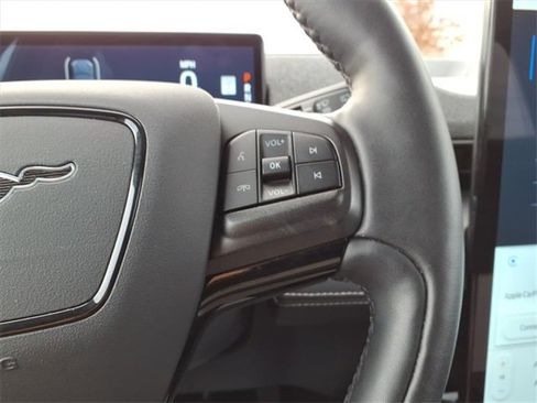 Certified 2021 Ford Mustang Mach-E Premium image 17