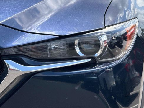 Used 2017 MAZDA CX-5 Touring w/ Preferred Equipment Package FWD image 9