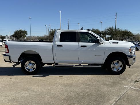 Used 2024 RAM 2500 Big Horn w/ Bed Utility Group image 3