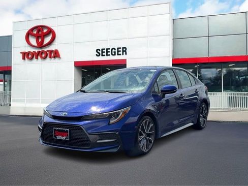 Used 2021 Toyota Corolla SE w/ SE Premium Package FWD image 11