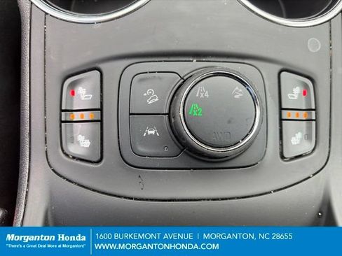Used 2024 GMC Terrain SLT AWD/4WD image 21