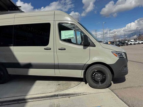 New 2025 Mercedes-Benz Sprinter 2500 image 11