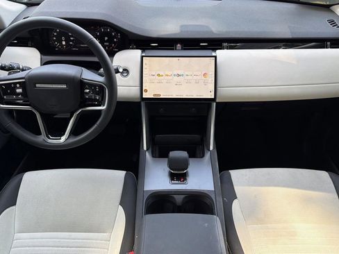 Used 2025 Land Rover Discovery Sport S AWD/4WD image 31
