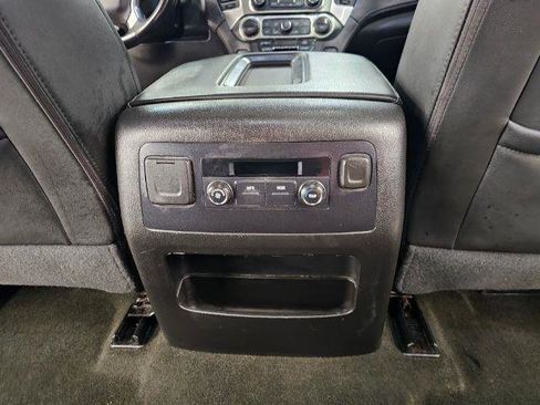 Used 2018 Chevrolet Tahoe LT w/ RST Edition AWD/4WD image 32