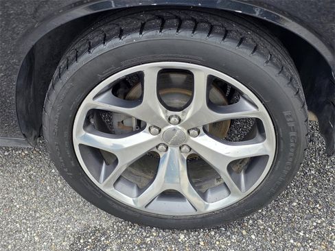 Used 2015 Dodge Challenger SXT Plus image 29