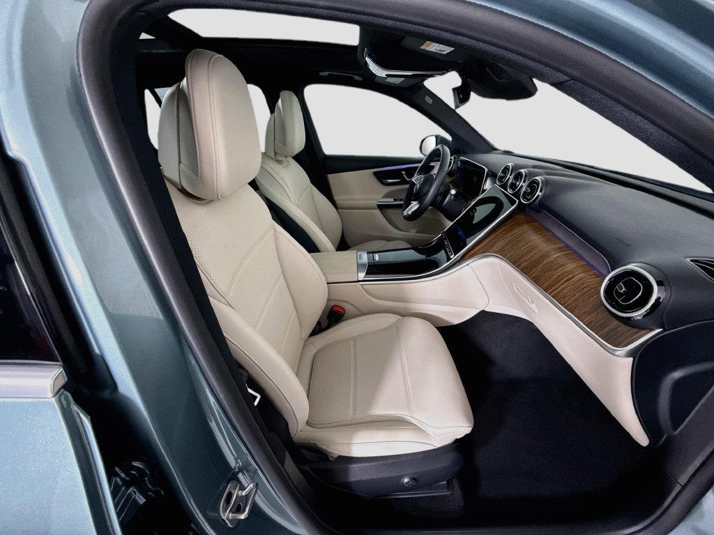 Certified 2026 Mercedes-Benz GLC 300 image 21