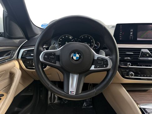 Used 2019 BMW 540i w/ M Sport Package image 12