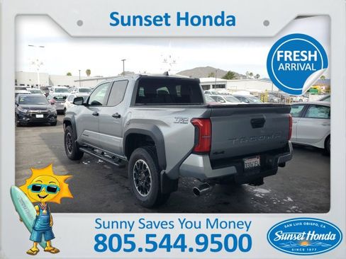 Used 2025 Toyota Tacoma TRD Off-Road image 8