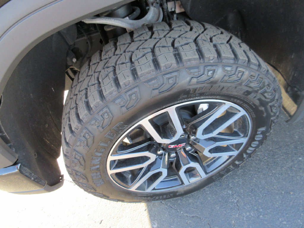 Certified 2026 GMC Sierra 1500 AT4 w/ AT4 Premium Package AWD/4WD image 14