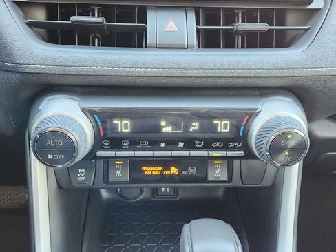 Used 2019 Toyota RAV4 XLE image 22