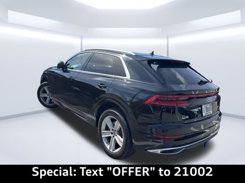 Used 2019 Audi Q8 Premium w/ Convenience Package AWD/4WD image 3