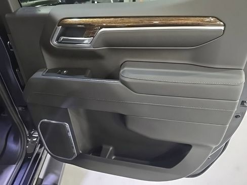 New 2026 GMC Sierra 1500 Elevation w/ Elevation Premium Package AWD/4WD image 11