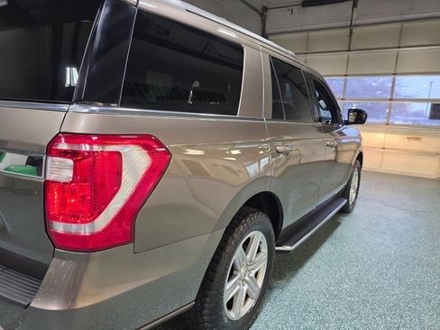 Used 2019 Ford Expedition XLT w/ Equipment Group 202A image 7