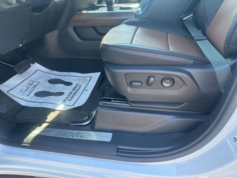 New 2026 Chevrolet Silverado 1500 High Country w/ Technology Package AWD/4WD image 18