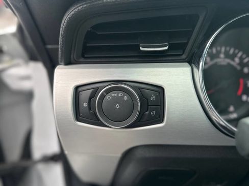 Used 2017 Ford Mustang Premium image 15