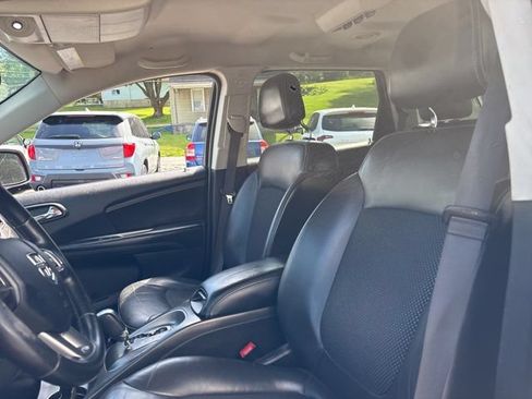 Used 2019 Dodge Journey Crossroad FWD image 16