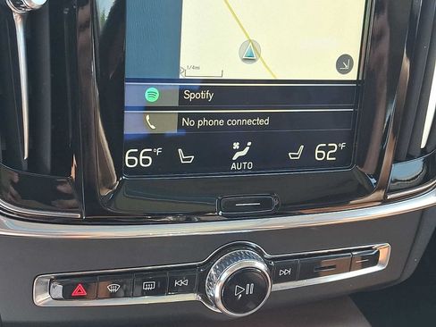 Used 2018 Volvo S90 T6 Inscription w/ Luxury Package AWD/4WD image 15