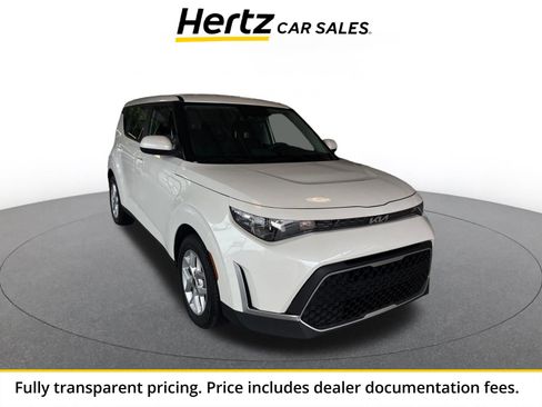 Used 2025 Kia Soul LX w/ LX Technology Package FWD image 1
