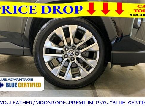 Used 2022 Toyota RAV4 XLE Premium image 10