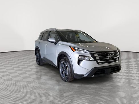 Certified 2025 Nissan Rogue SV w/ SV Premium Package image 2