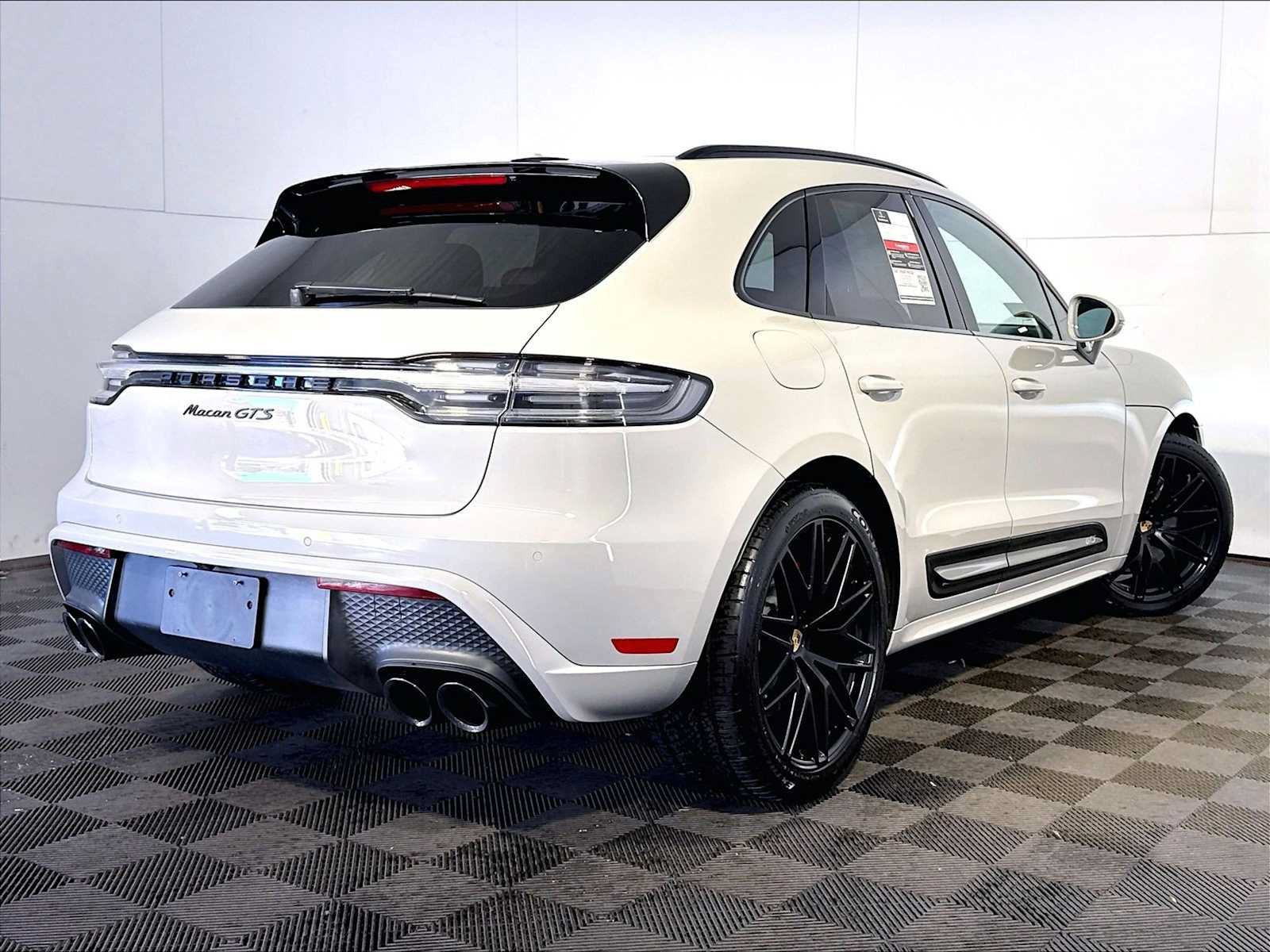 Certified 2022 Porsche Macan GTS AWD/4WD image 7