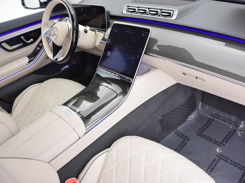 Certified 2025 Mercedes-Benz S 580 4MATIC Sedan image 17