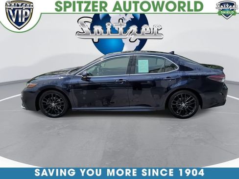 Used 2022 Toyota Camry XSE FWD image 6