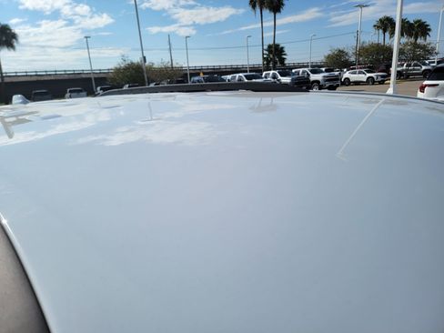 Used 2025 GMC Acadia Elevation image 8