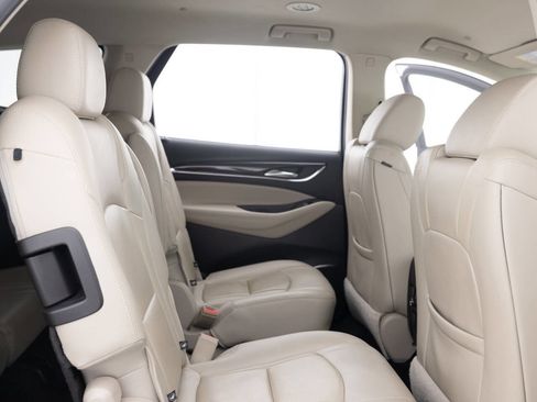 Used 2019 Buick Enclave Essence AWD/4WD image 29
