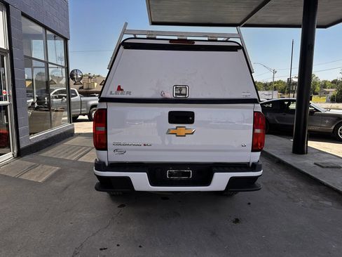Used 2018 Chevrolet Colorado LT w/ Safety Package RWD image 7