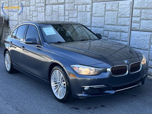Used 2014 BMW 328i 328i Sedan 4D image 3