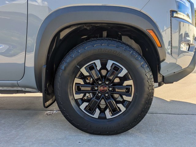Used 2024 Nissan Frontier PRO-4X w/ Off-Road Protection Package AWD/4WD image 11