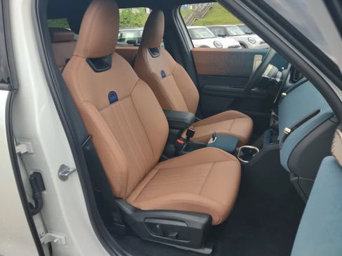 Used 2025 MINI Cooper Countryman SE w/ Comfort Package Max image 20