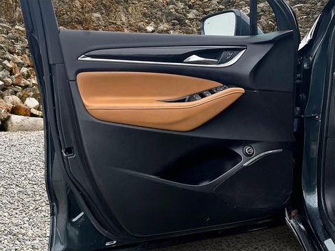 Used 2019 Buick Enclave Essence image 20