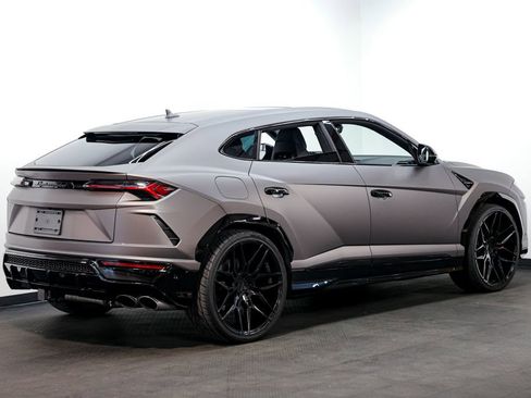 Used 2019 Lamborghini Urus image 2