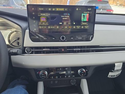 New 2026 Mitsubishi Outlander SE image 14