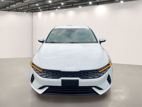 Certified 2024 Kia K5 LXS FWD image 3
