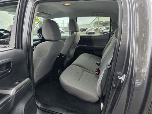 Used 2022 Toyota Tacoma SR5 image 23