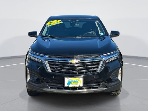 Used 2022 Chevrolet Equinox LT image 2