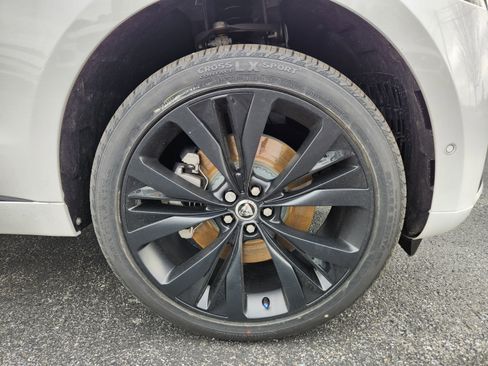 New 2026 Jaguar F-PACE R-Dynamic S image 5