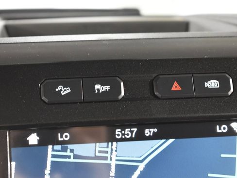 Used 2016 Ford F150 Platinum w/ Equipment Group 701A Luxury image 18