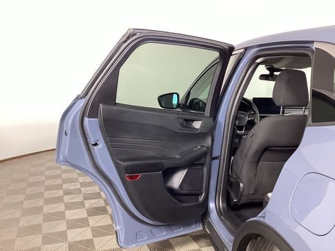 Used 2023 Ford Escape Active w/ Tech Pack #1 AWD/4WD image 12