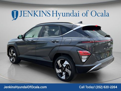 Used 2024 Hyundai Kona Limited FWD image 5
