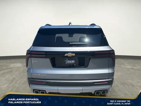Certified 2026 Chevrolet Traverse LT w/ Driver Confidence Package FWD image 5