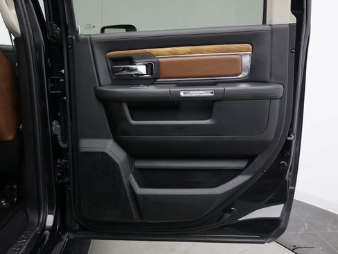 Used 2018 RAM 2500 Longhorn AWD/4WD image 36