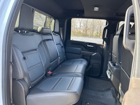 Used 2022 GMC Sierra 3500 Denali image 49