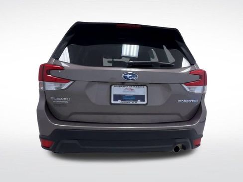 Used 2023 Subaru Forester Limited AWD/4WD image 7