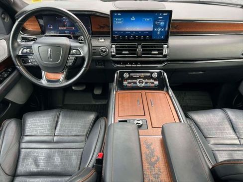 Used 2024 Lincoln Navigator Black Label AWD/4WD image 16