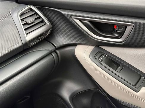 Used 2022 Subaru Forester Base image 24